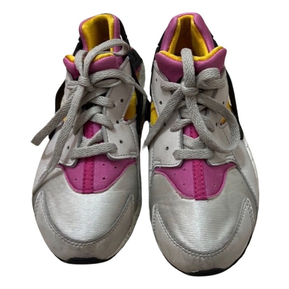 Nike kids sneakers EUC wore couple time like new size 1Y - Picture 2 of 7